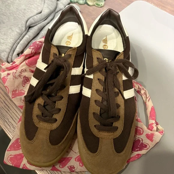 RARE! Like New! Gola Tornado Sneakers size 10 US - Picture 3 of 8